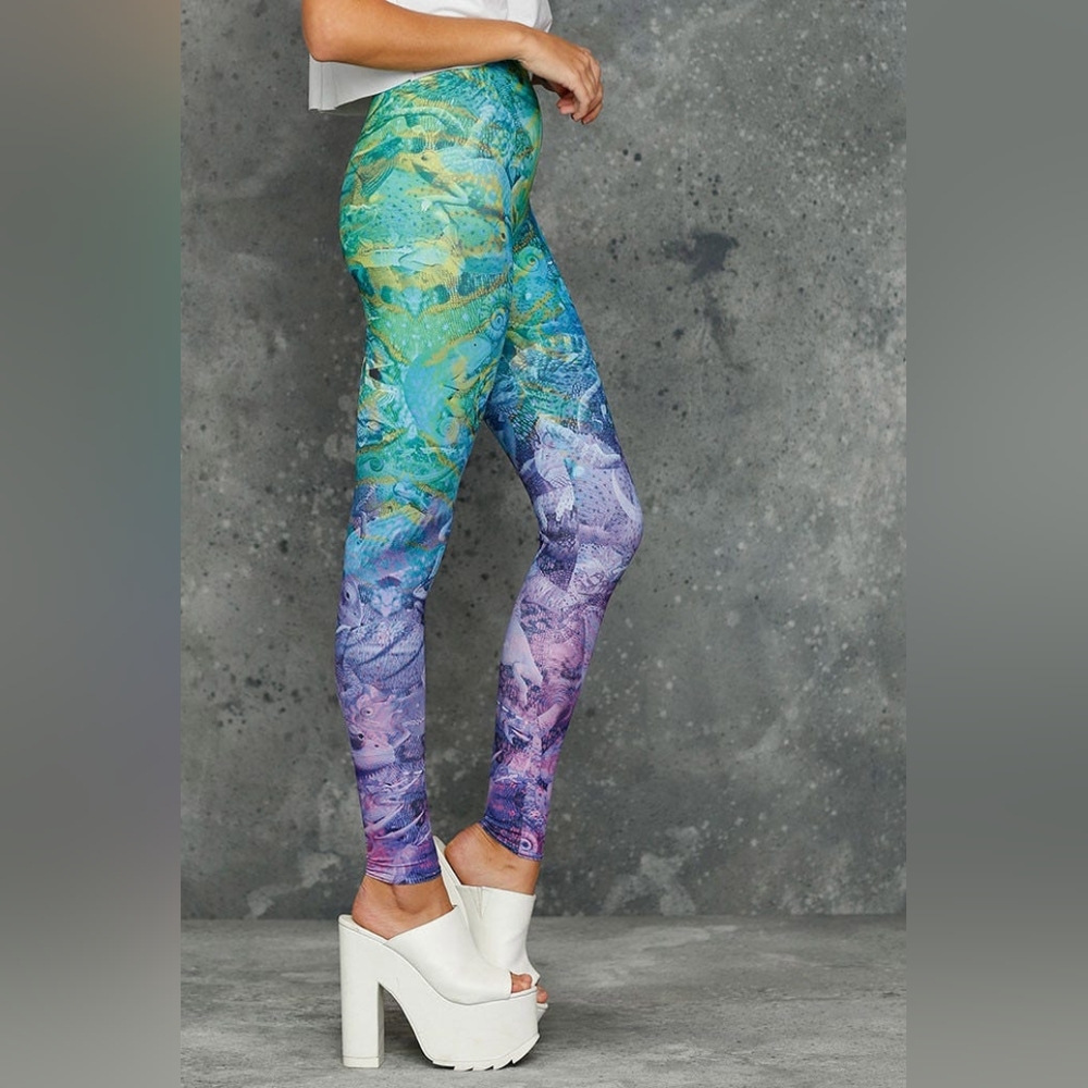 Blackmilk Karma Chameleon Leggings